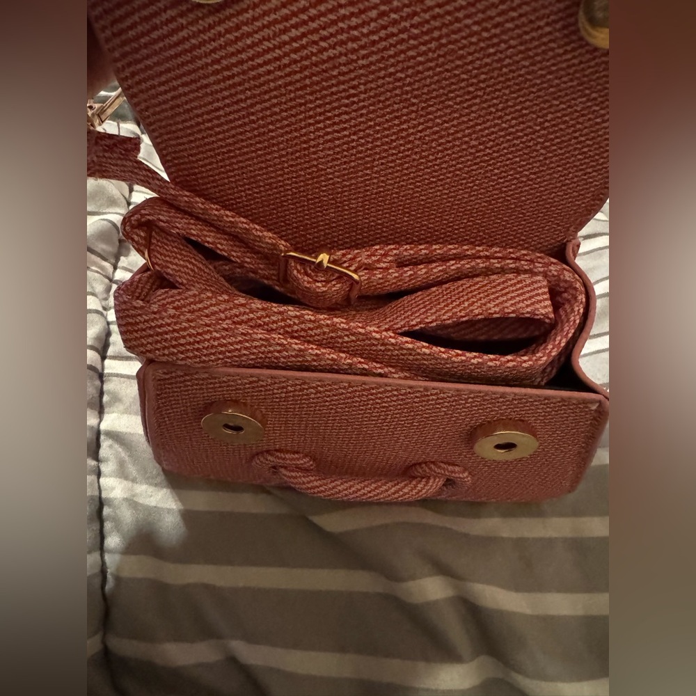 NWOT Unbranded Stylish Mini Satchel - Picture 3 of 7